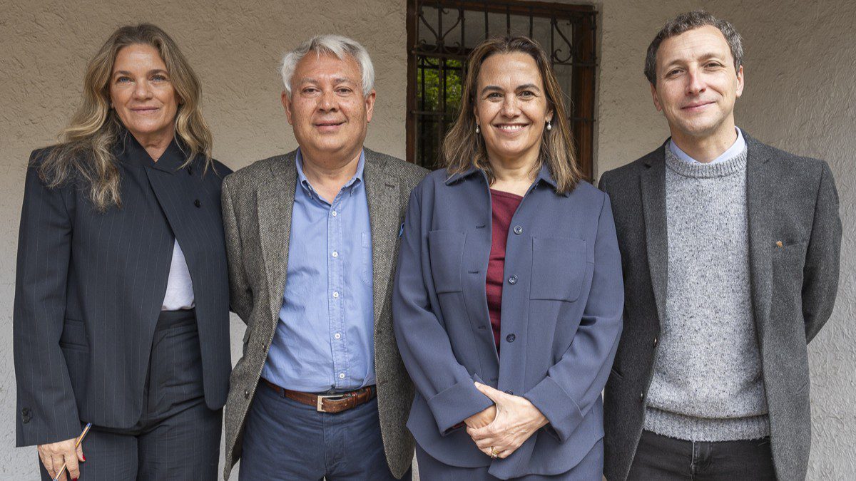 Vitacura inaugura exposición “Ciudad Imaginada” de Álvaro Bindis
