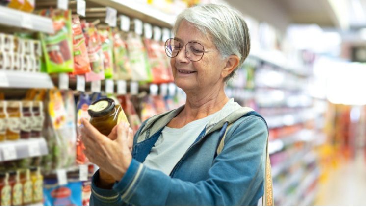 Postulaciones abiertas al programa "Tarjeta de alimentos, aseo personal y aseo del hogar para personas mayores 2027"